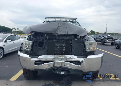 2018 Ram 2500 Tradesman 4X4 6'4 Box z USA, uszkodzony, nr VIN 3C6UR5CL0JG368855